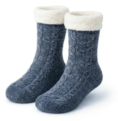 Fodrade sockor med halkskydd